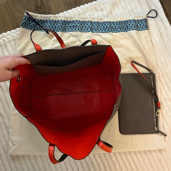 Tory Burch Perry Tote & Wristlet - Excellent condition - Picture 7 of 11